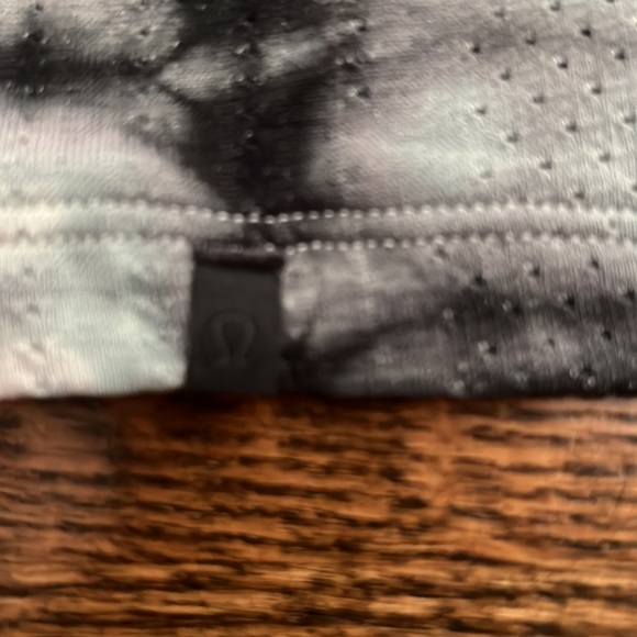 Lululemon Train to Be Short Sleeve *Shibori - Picture 5 of 5